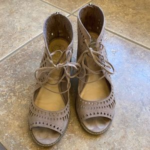 Vince Camuto Suede Sandal